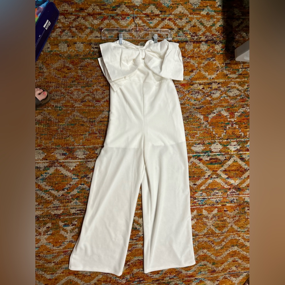 White bow romper